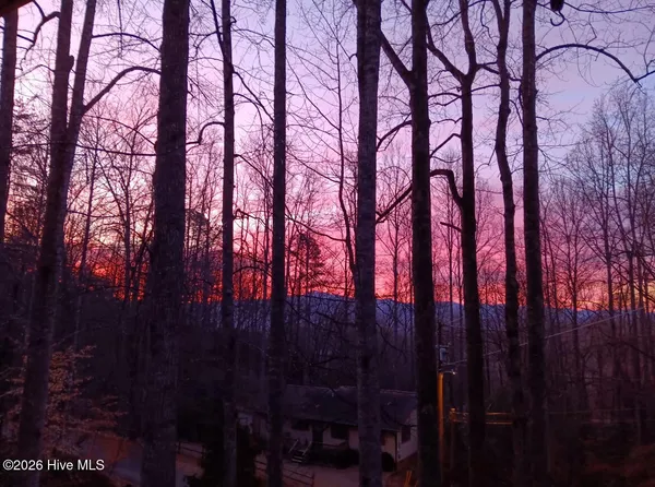 $449,000 | 359 Whippoorwill Trail, Franklin, NC 28734