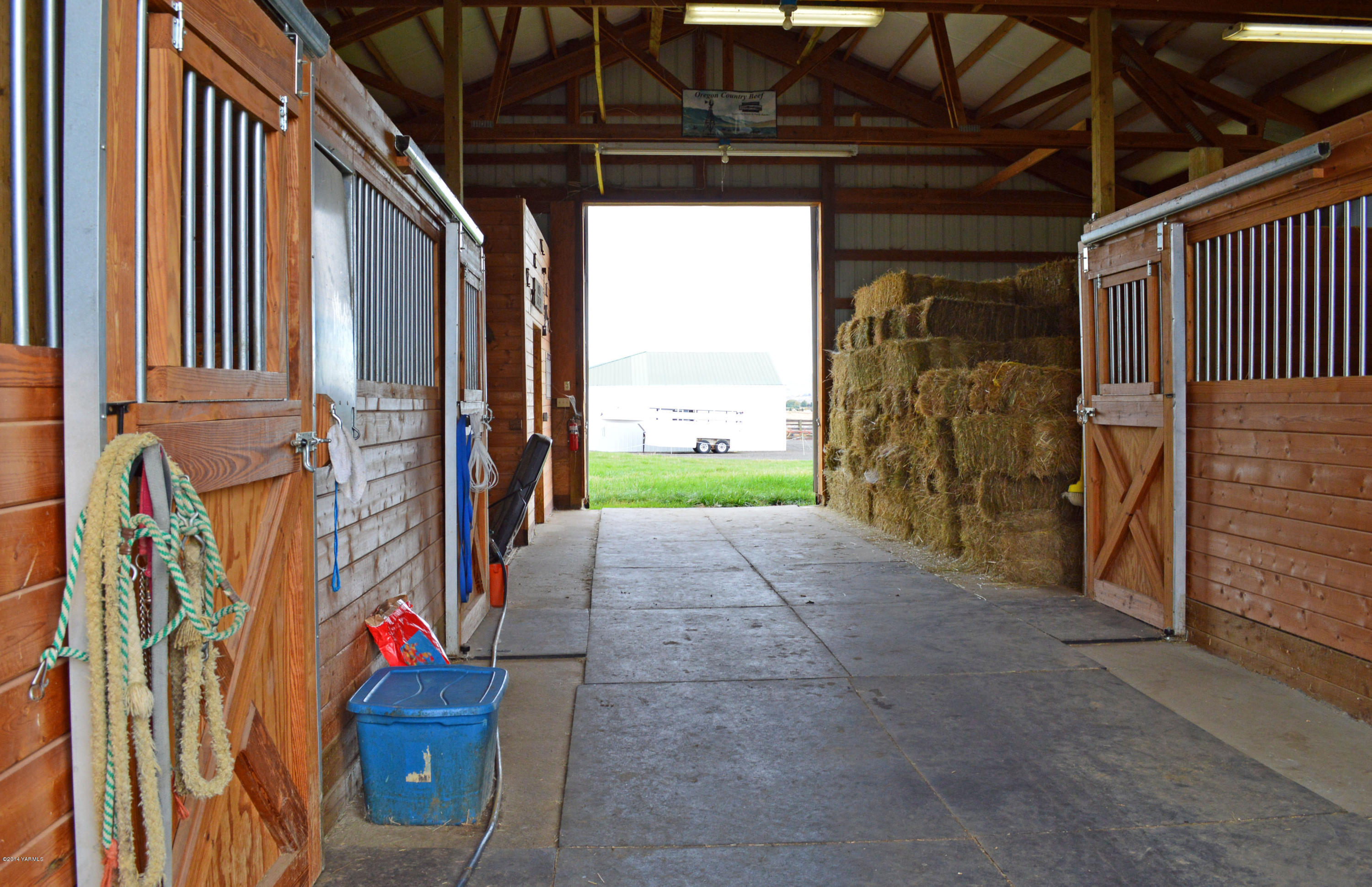 1051 Hubbard Road Yakima, WA 98903 - Photo 34 of 50 a view of outdoor space and porch