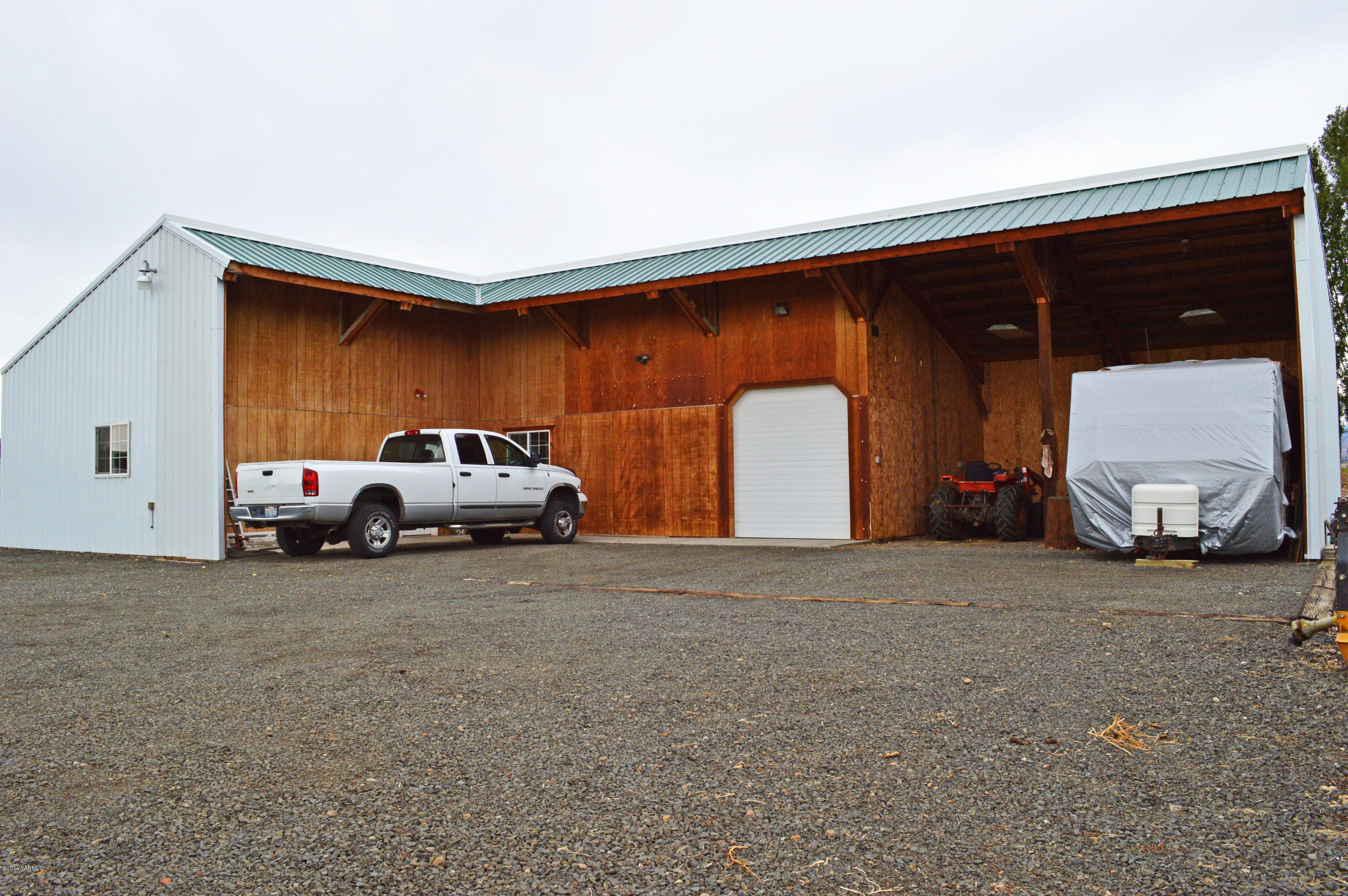 1051 Hubbard Road Yakima, WA 98903 - Photo 40 of 50 a view of car parking