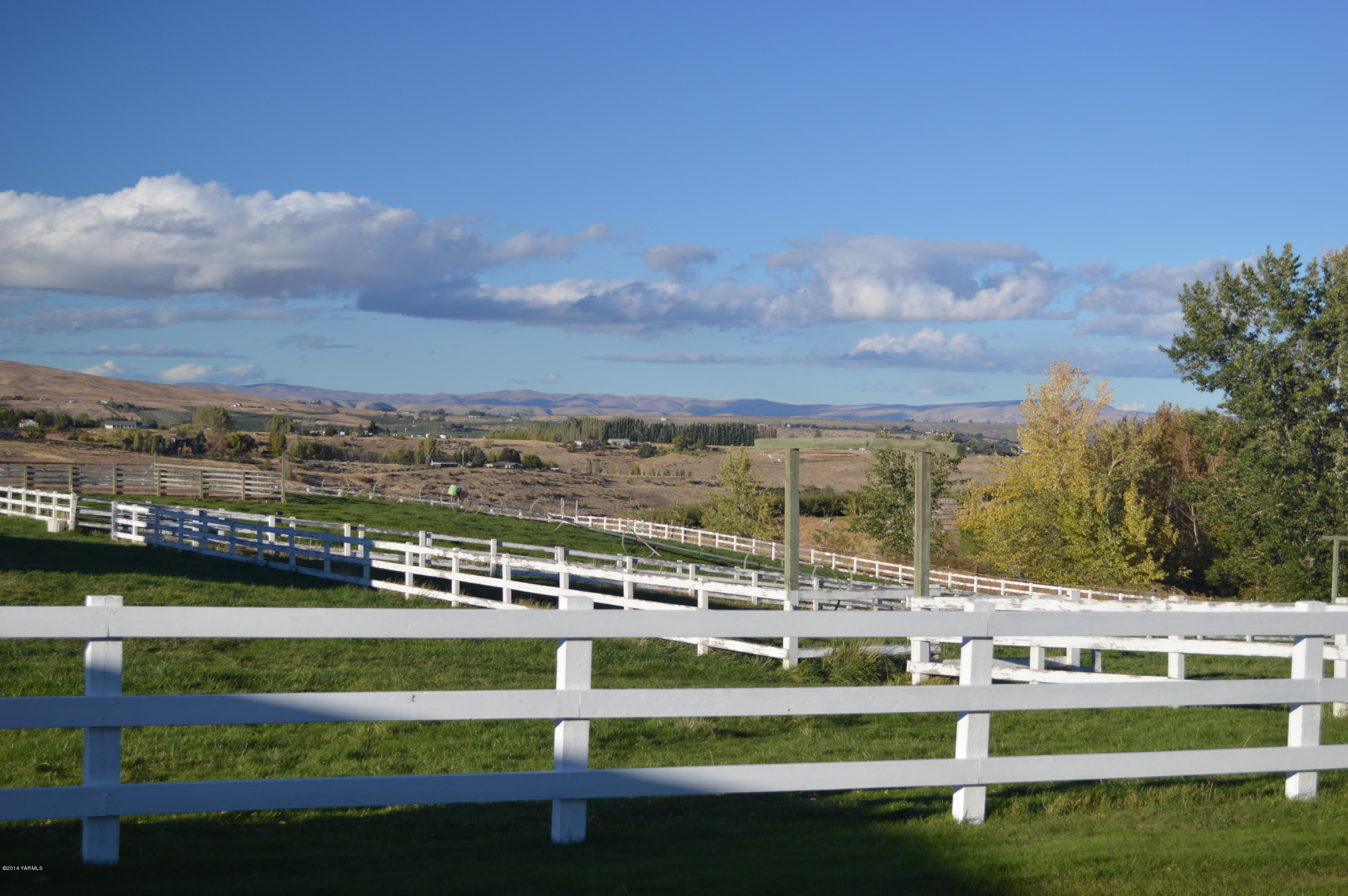 1051 Hubbard Road Yakima, WA 98903 - Photo 46 of 50 a view of swimming pool with outdoor seating and yard