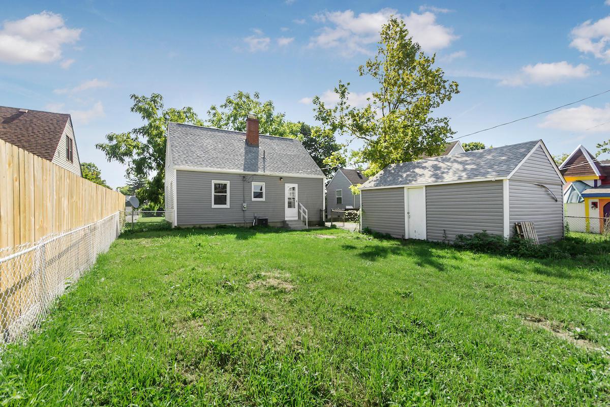 221 Demorest Road Columbus, OH 43204 - Photo 9 of 31 Gallery Image 9