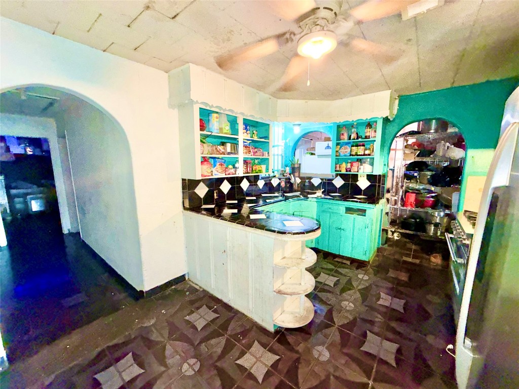 315 Gober Street Houston, TX 77017 - Photo 6 of 12 a view of a room with toys and toys