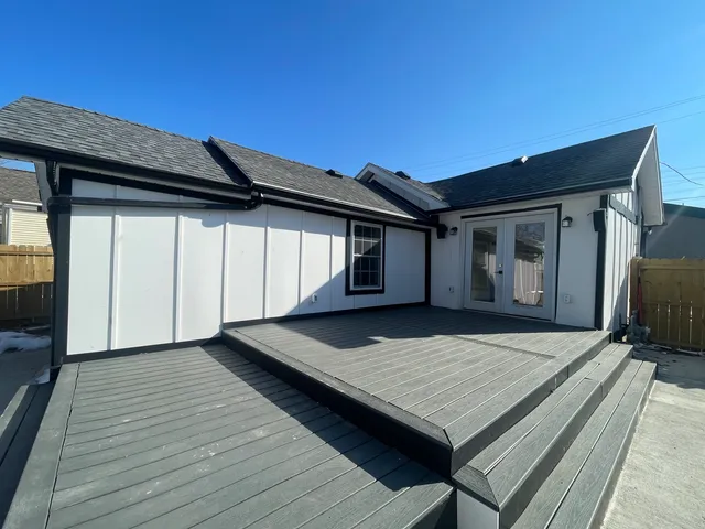 a house view with a outdoor space