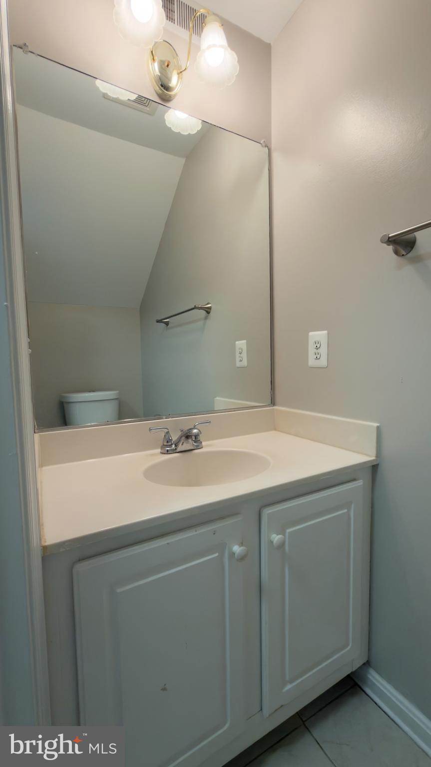 4009 Timber Oak Trail Fairfax, VA 22033 - Photo 12 of 33