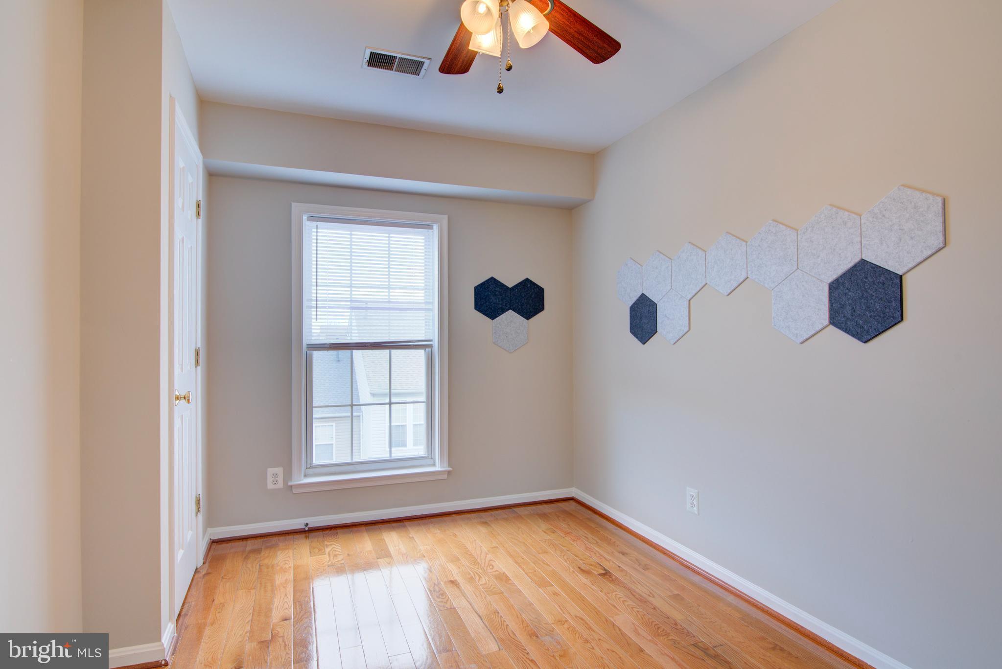 4009 Timber Oak Trail Fairfax, VA 22033 - Photo 25 of 33