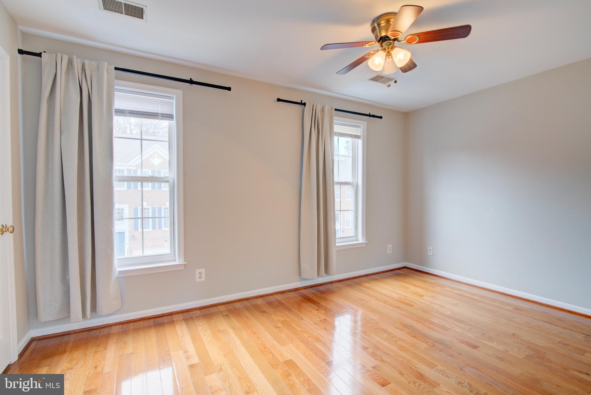 4009 Timber Oak Trail Fairfax, VA 22033 - Photo 26 of 33