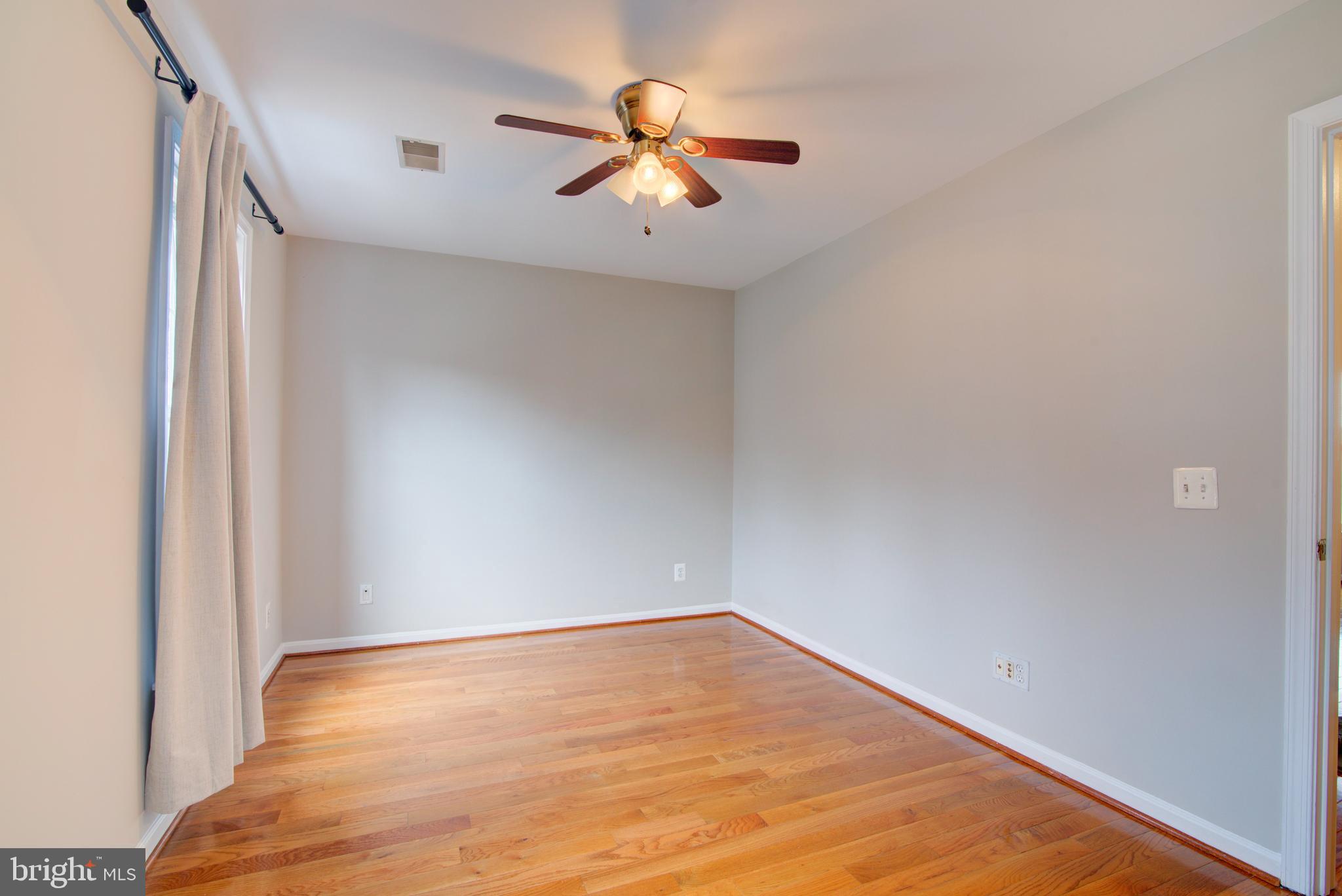 4009 Timber Oak Trail Fairfax, VA 22033 - Photo 28 of 33