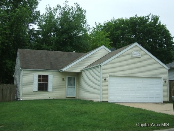 1628 Brenda Court Springfield, IL 62702 - Photo 1 of 19