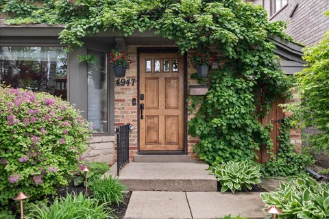 $619,000 | 4947 Estes Avenue, Skokie, IL 60077