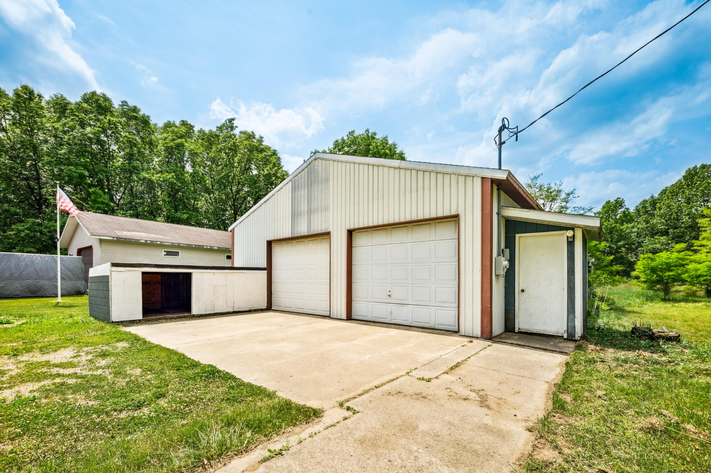 50902 Magician Lk Road Dowagiac, MI 49047 - Photo 5 of 40 a28