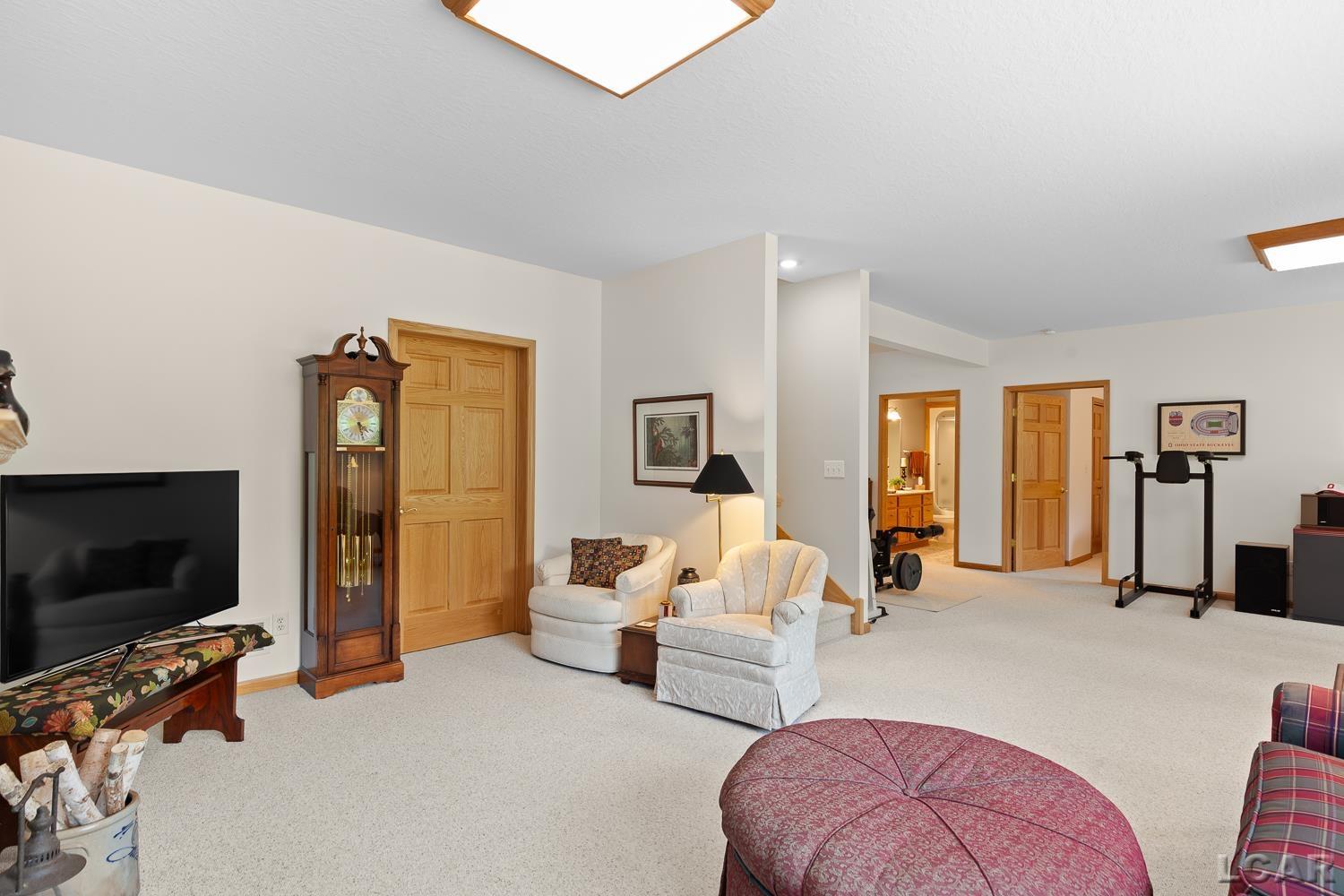 4246 Evergreen Road Adrian, MI 49221 - Photo 31 of 48 50182146-60de0c1a-98e3-4cb3-ab3c-e6a8cb8e774b.JPG