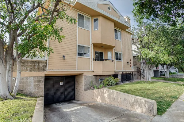 $668,000 | 219 North Adams Street, Unit 8, Glendale, CA 91206