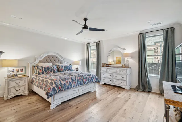 $649,900 | 2125 North Greenbrier Lakes Boulevard, Collierville, TN 38017