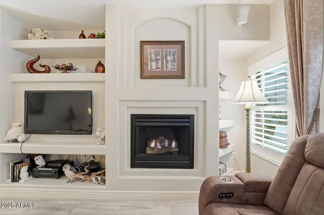 $2,800 | 5350 East Deer Valley Drive, Unit 1399, Phoenix, AZ 85054