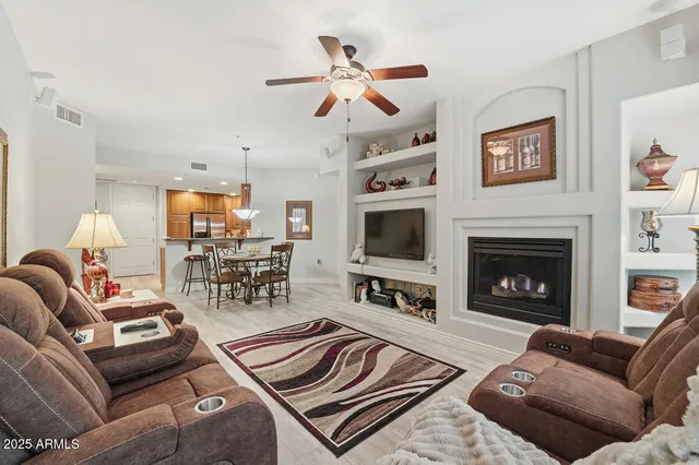 $2,800 | 5350 East Deer Valley Drive, Unit 1399, Phoenix, AZ 85054