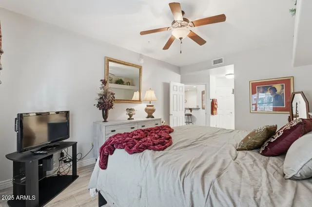 $2,800 | 5350 East Deer Valley Drive, Unit 1399, Phoenix, AZ 85054