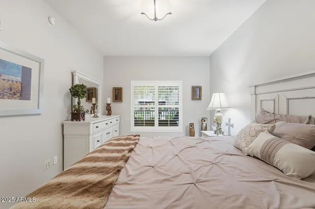 $2,800 | 5350 East Deer Valley Drive, Unit 1399, Phoenix, AZ 85054