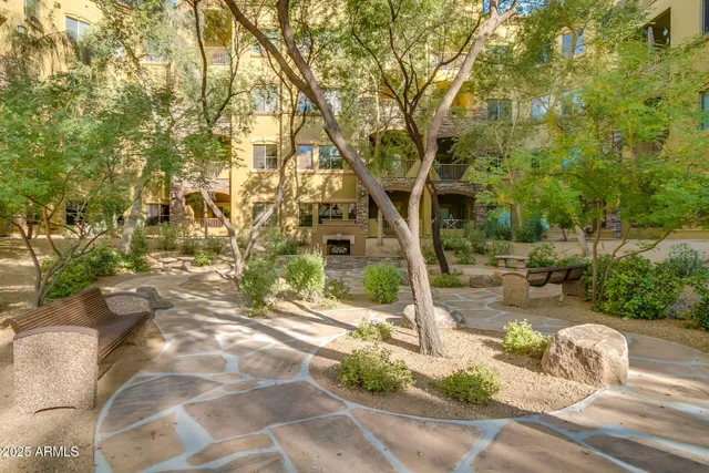 $2,800 | 5350 East Deer Valley Drive, Unit 1399, Phoenix, AZ 85054