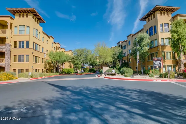 $2,800 | 5350 East Deer Valley Drive, Unit 1399, Phoenix, AZ 85054