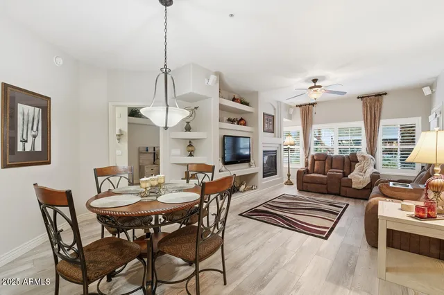 $2,800 | 5350 East Deer Valley Drive, Unit 1399, Phoenix, AZ 85054