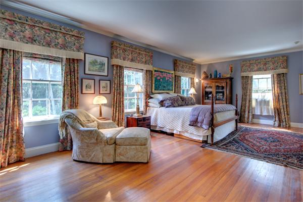 224 Hinckley Road Milton, MA 02186 - Photo 19 of 30 Gallery Image 19