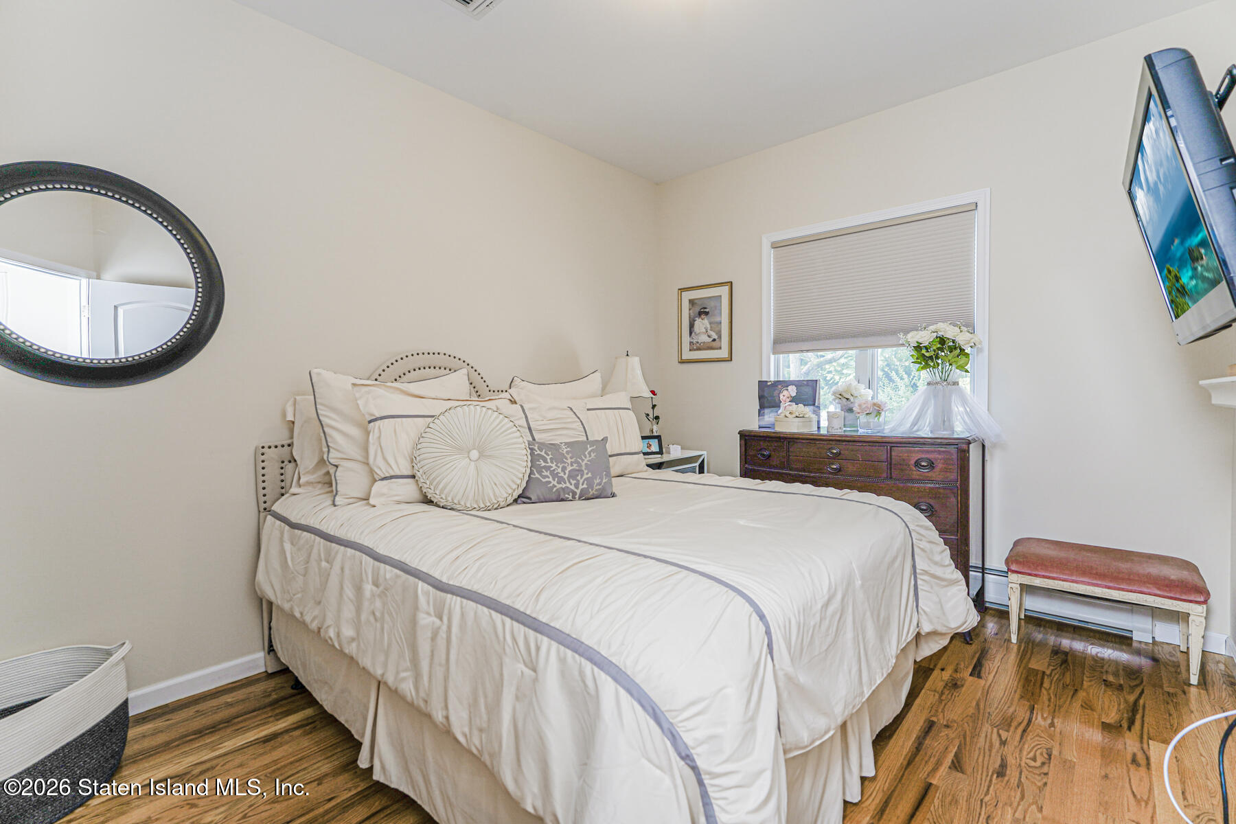 16 Allen Place Staten Island, NY 10312 - Photo 13 of 39 Bedroom