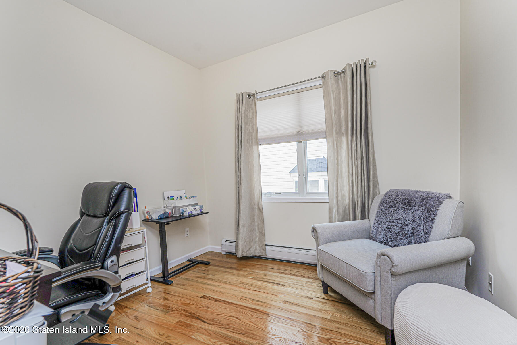 16 Allen Place Staten Island, NY 10312 - Photo 14 of 39 Bedroom