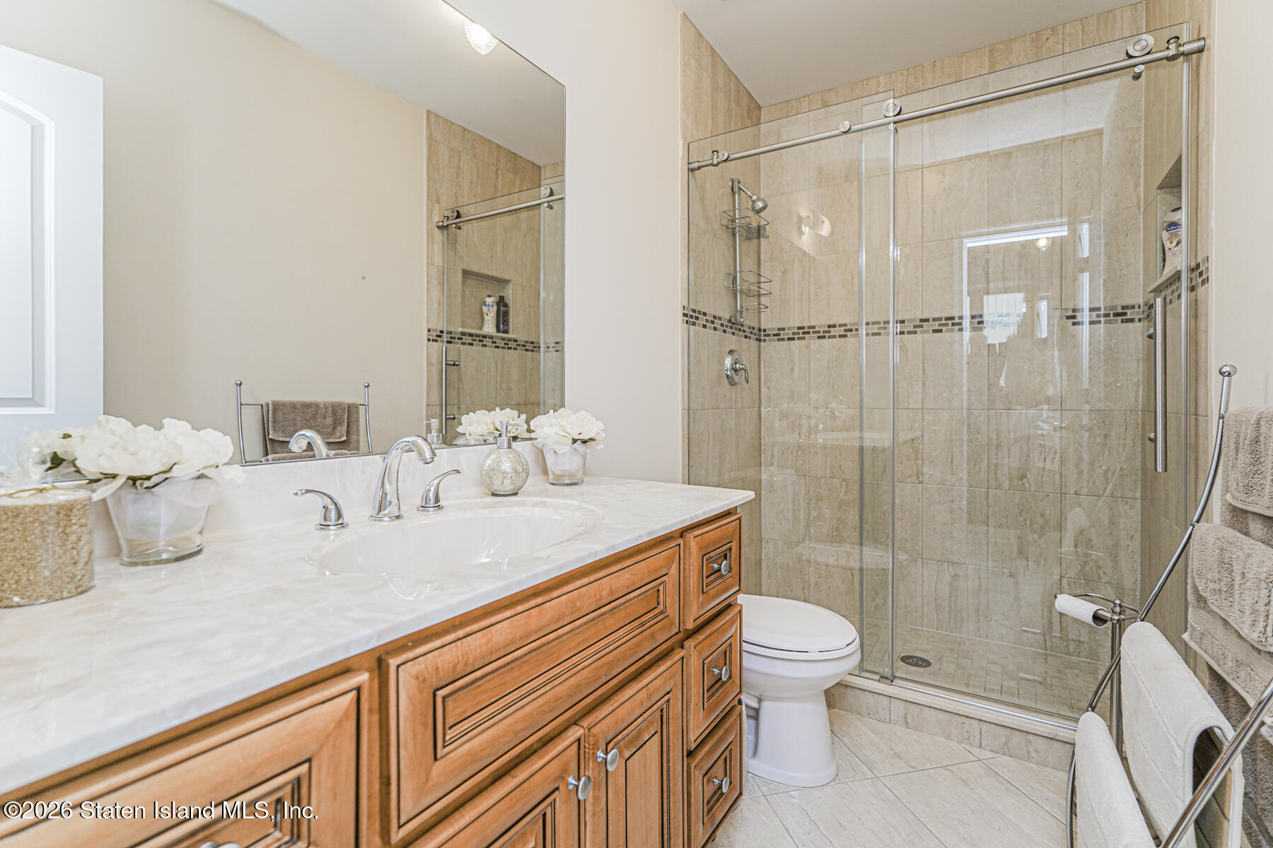 16 Allen Place Staten Island, NY 10312 - Photo 30 of 39 Bathroom