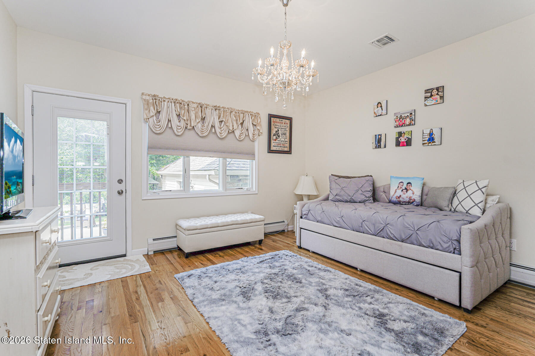 16 Allen Place Staten Island, NY 10312 - Photo 10 of 39 Bedroom