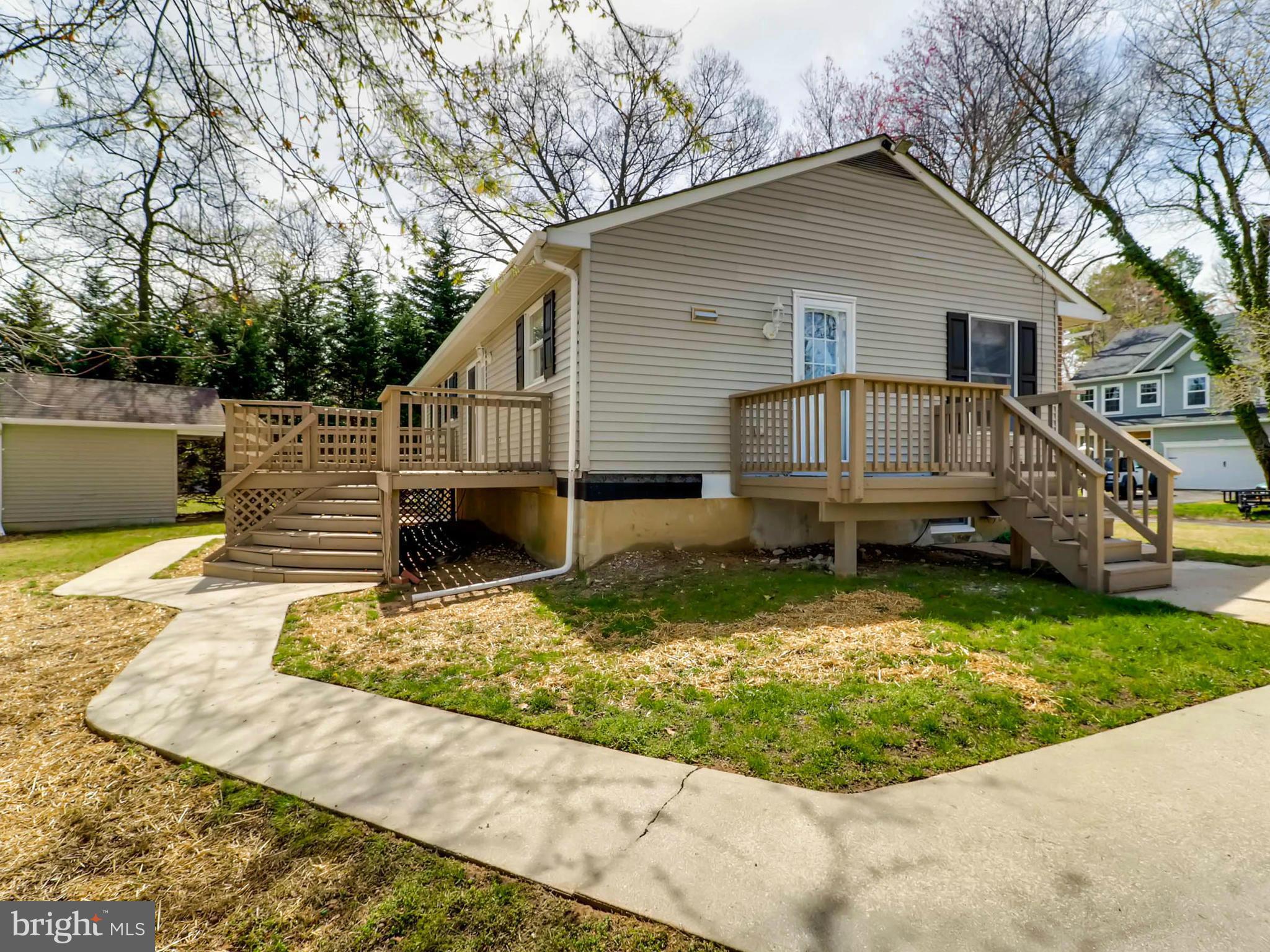 173 Copper Road Severna Park, MD 21146 - Photo 26 of 29 a view of a house with backyard