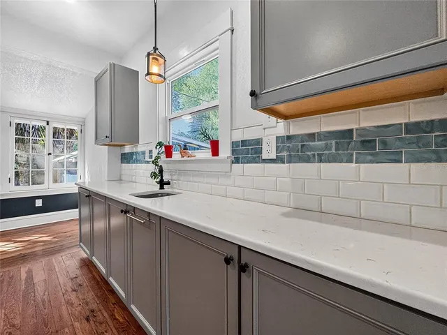 $2,500 | 1016 East Washington Avenue, Eustis, FL 32726