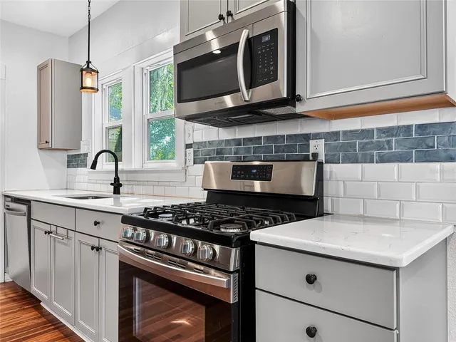 $2,500 | 1016 East Washington Avenue, Eustis, FL 32726