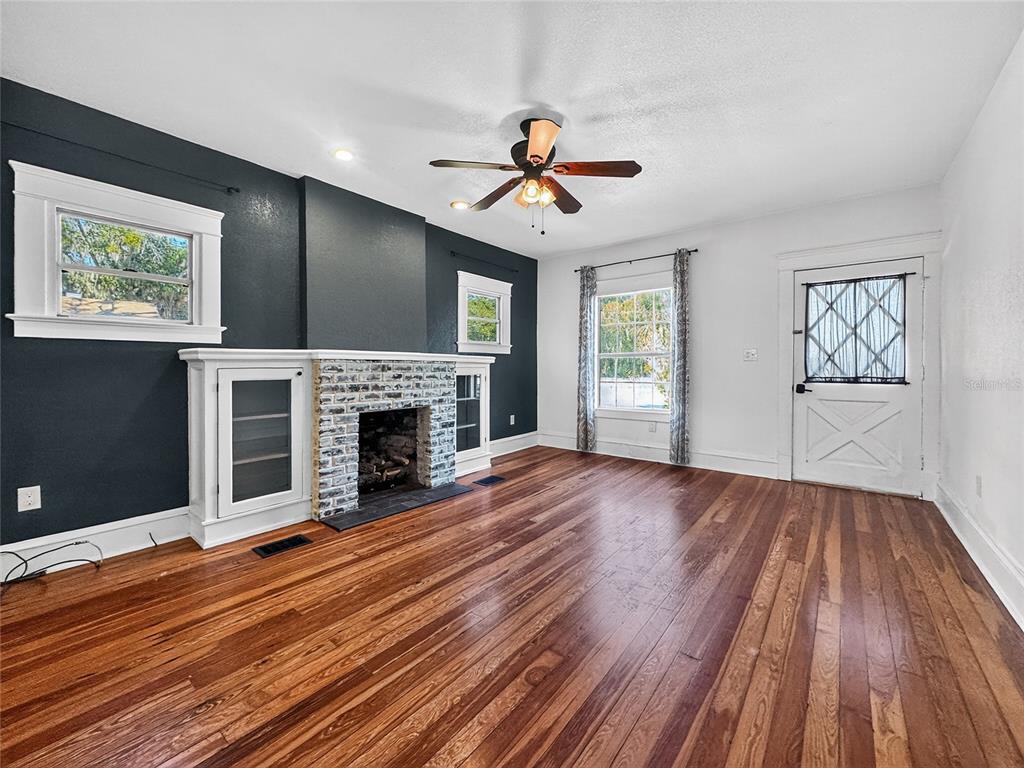 1016 East Washington Avenue Eustis, FL 32726 - Photo 2 of 56