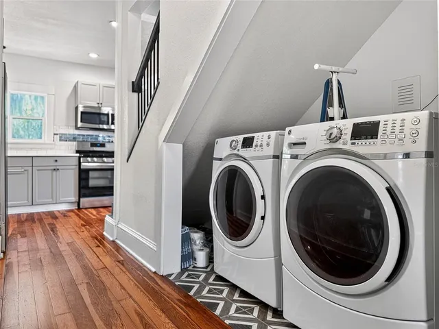 $2,500 | 1016 East Washington Avenue, Eustis, FL 32726