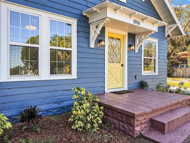 $2,500 | 1016 East Washington Avenue, Eustis, FL 32726