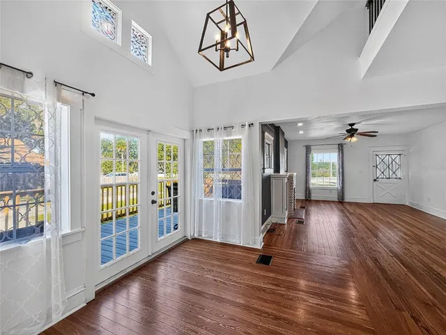 $2,500 | 1016 East Washington Avenue, Eustis, FL 32726