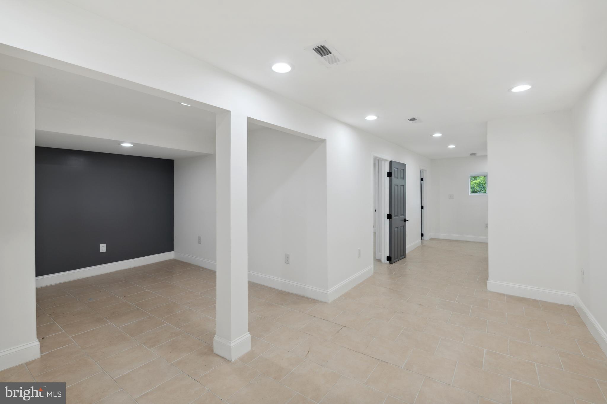 3833 Reisterstown Road Baltimore, MD 21215 - Photo 20 of 25