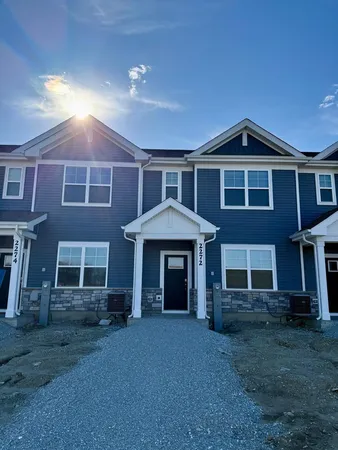 $2,500 | 2272 Barbera Drive, Unit 2272, Oswego, IL 60543