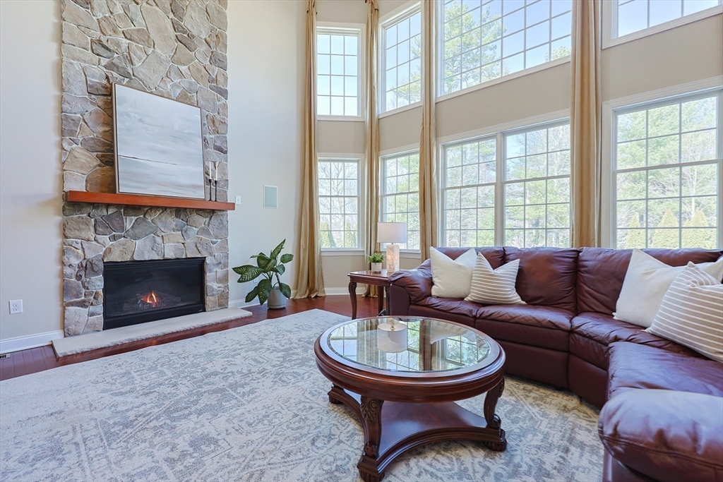 3 York Circle Walpole, MA 02032 - Photo 16 of 41