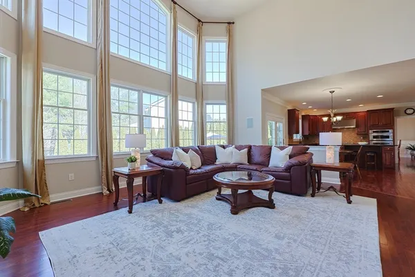 $1,550,000 | 3 York Circle, Walpole, MA 02032