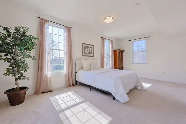 $1,550,000 | 3 York Circle, Walpole, MA 02032