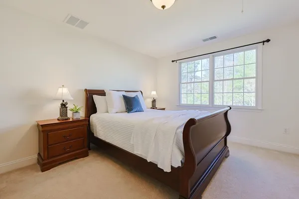 $1,550,000 | 3 York Circle, Walpole, MA 02032