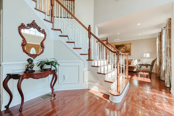 $1,550,000 | 3 York Circle, Walpole, MA 02032