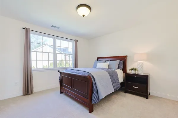 $1,550,000 | 3 York Circle, Walpole, MA 02032