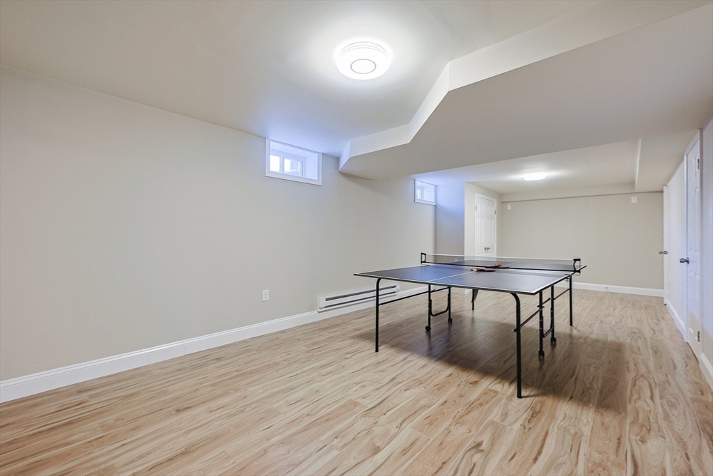 3 York Circle Walpole, MA 02032 - Photo 34 of 41