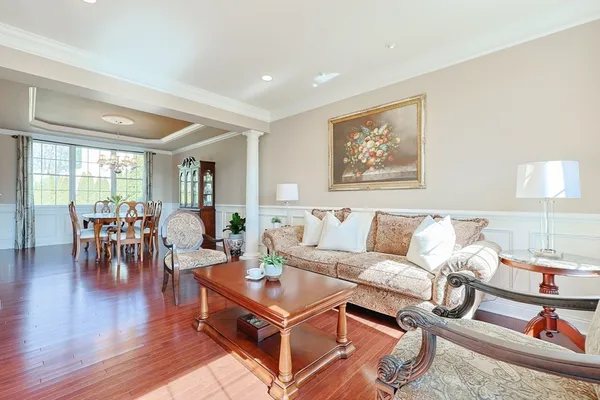 $1,550,000 | 3 York Circle, Walpole, MA 02032