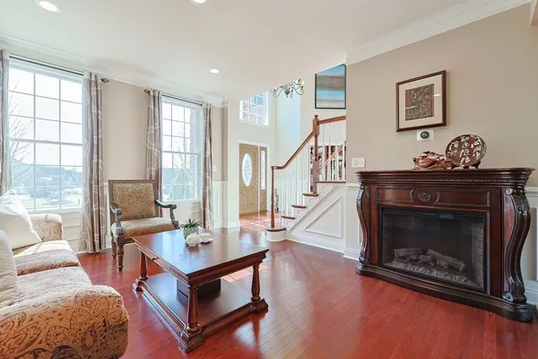 $1,550,000 | 3 York Circle, Walpole, MA 02032