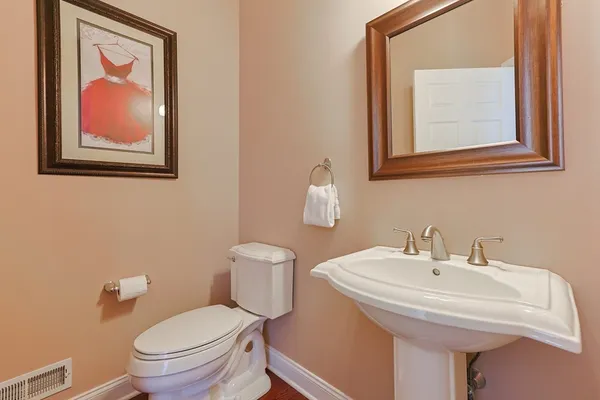 $1,550,000 | 3 York Circle, Walpole, MA 02032