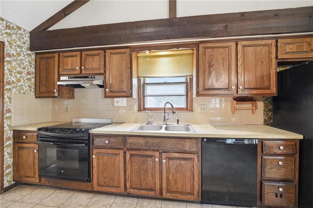 8100 Hauser Street Lenexa, KS 66215 - Photo 15 of 40
