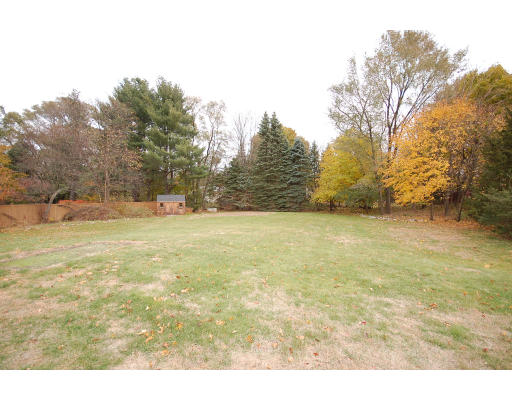 24 Old Tavern Road Wayland, MA 01778 - Photo 2 of 7 Gallery Image 2